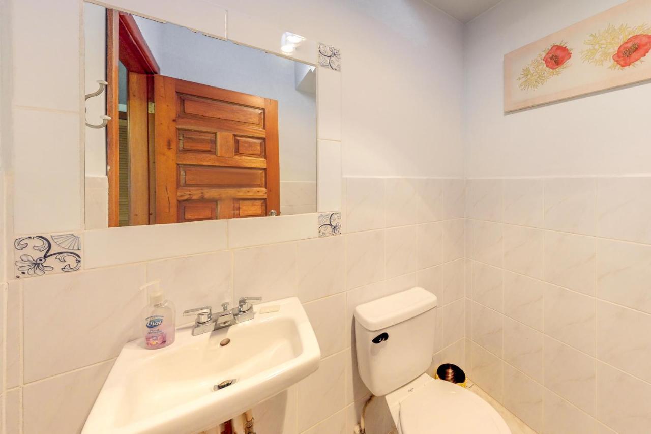 Framadani Villas San Ignacio Room photo